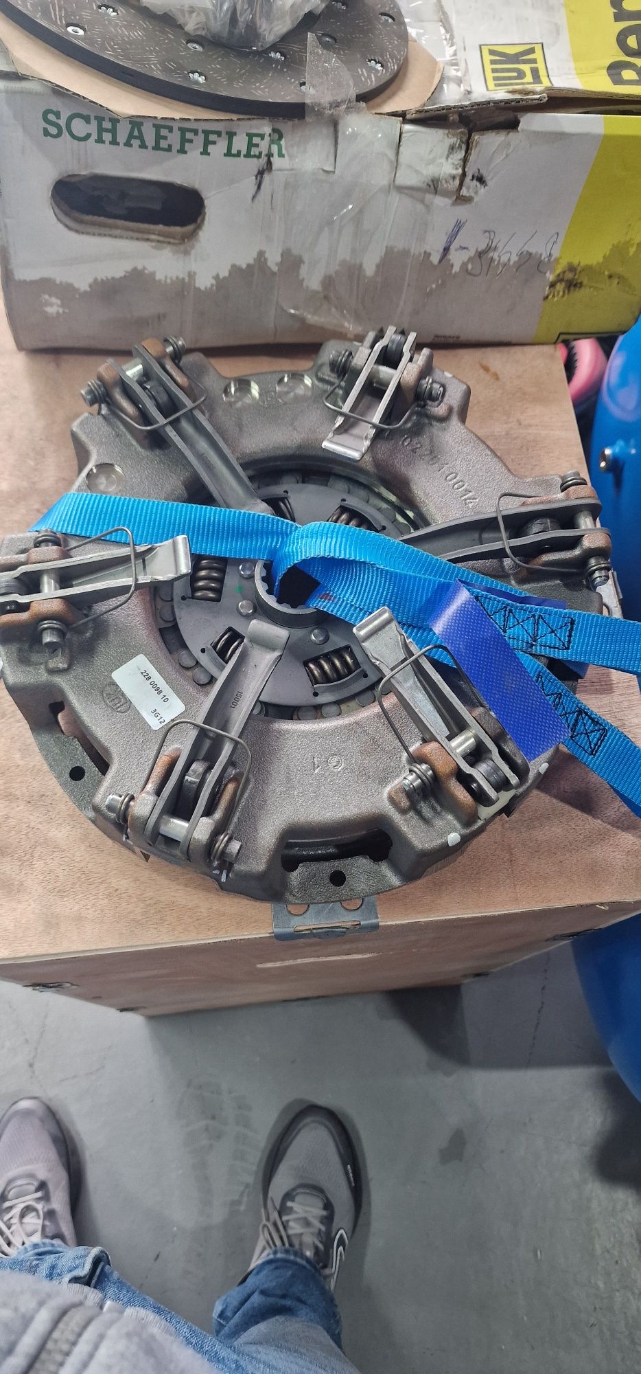 Disc ambreiaj tractor fiat diametru 310 mm sau 280 mm z11 si z12 dinti