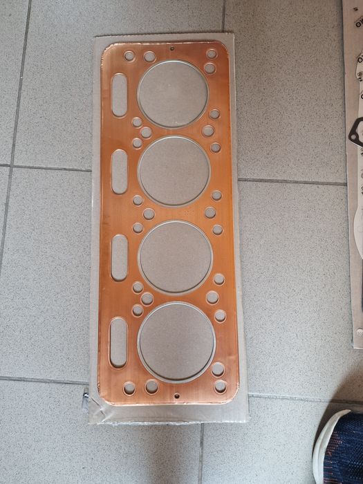 Garnitura chiulasa tractor fiat 615 fiat 715 fiat fiat 650. Fiat 750 d