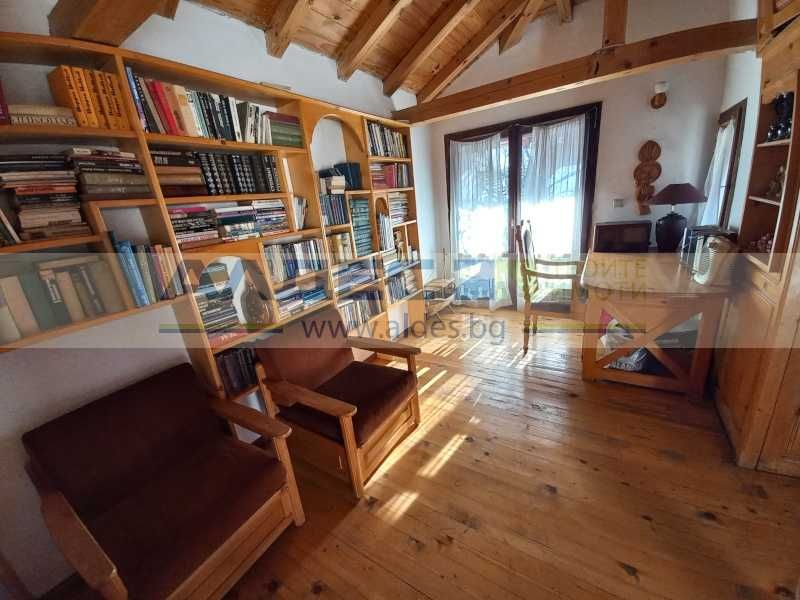 Дава се под наем Къща в Банско - 202 кв.м за 765 € - Снимка #16
