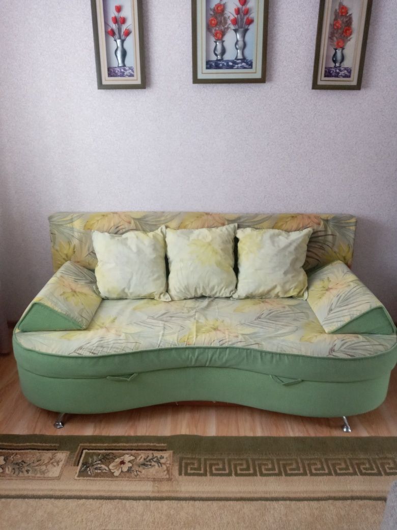 Продам диван-софа б.у. в хорошем состоянии