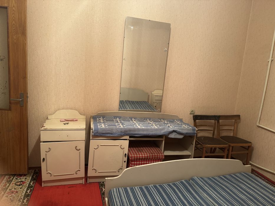 Продам спальный гарнитур. Б/у