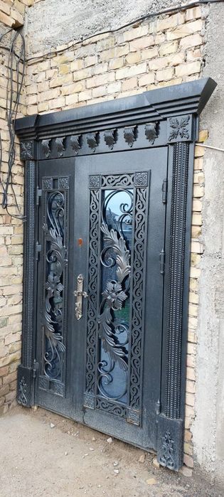 Есик сыртка нет жактама ашылады