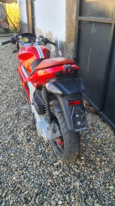 Gilera Dna 80 cc vând /schimb