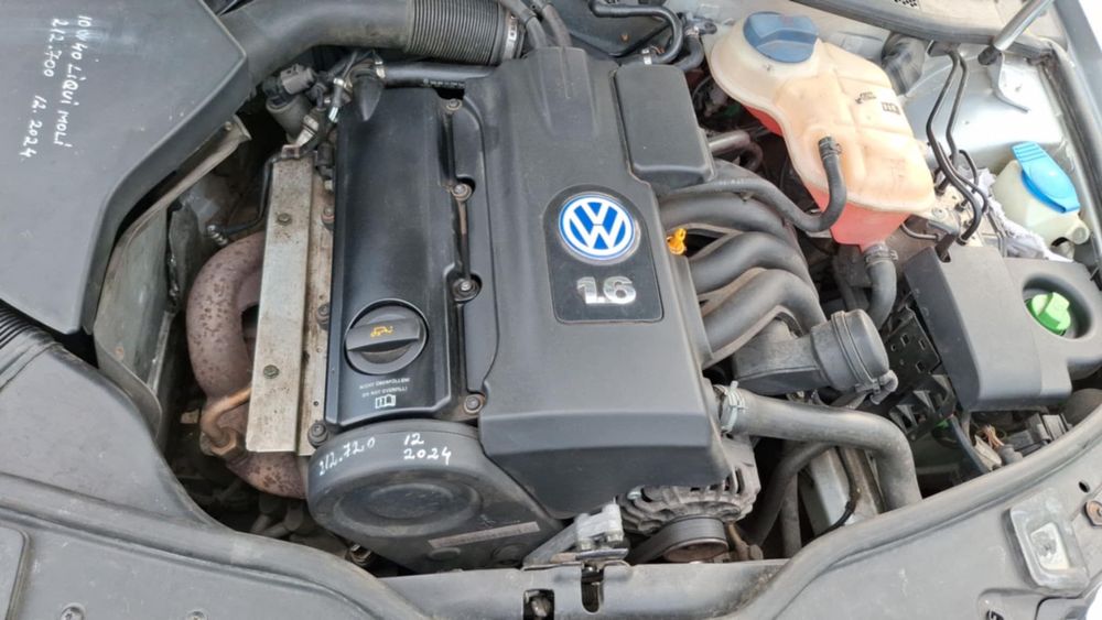 Vând Volkswagen Passat