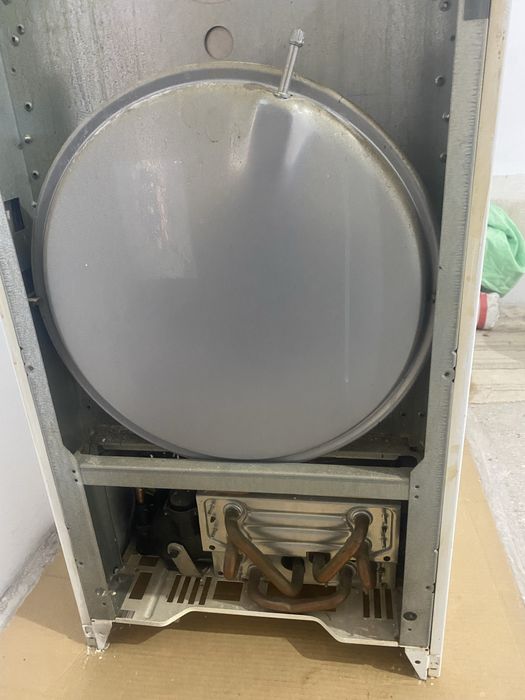 Centrala pe gaze :VAILLANT