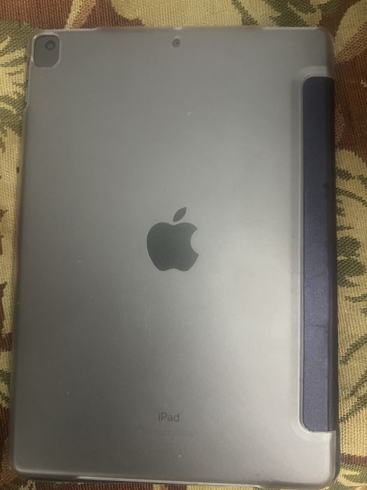 Продам Ipad 8 поколения