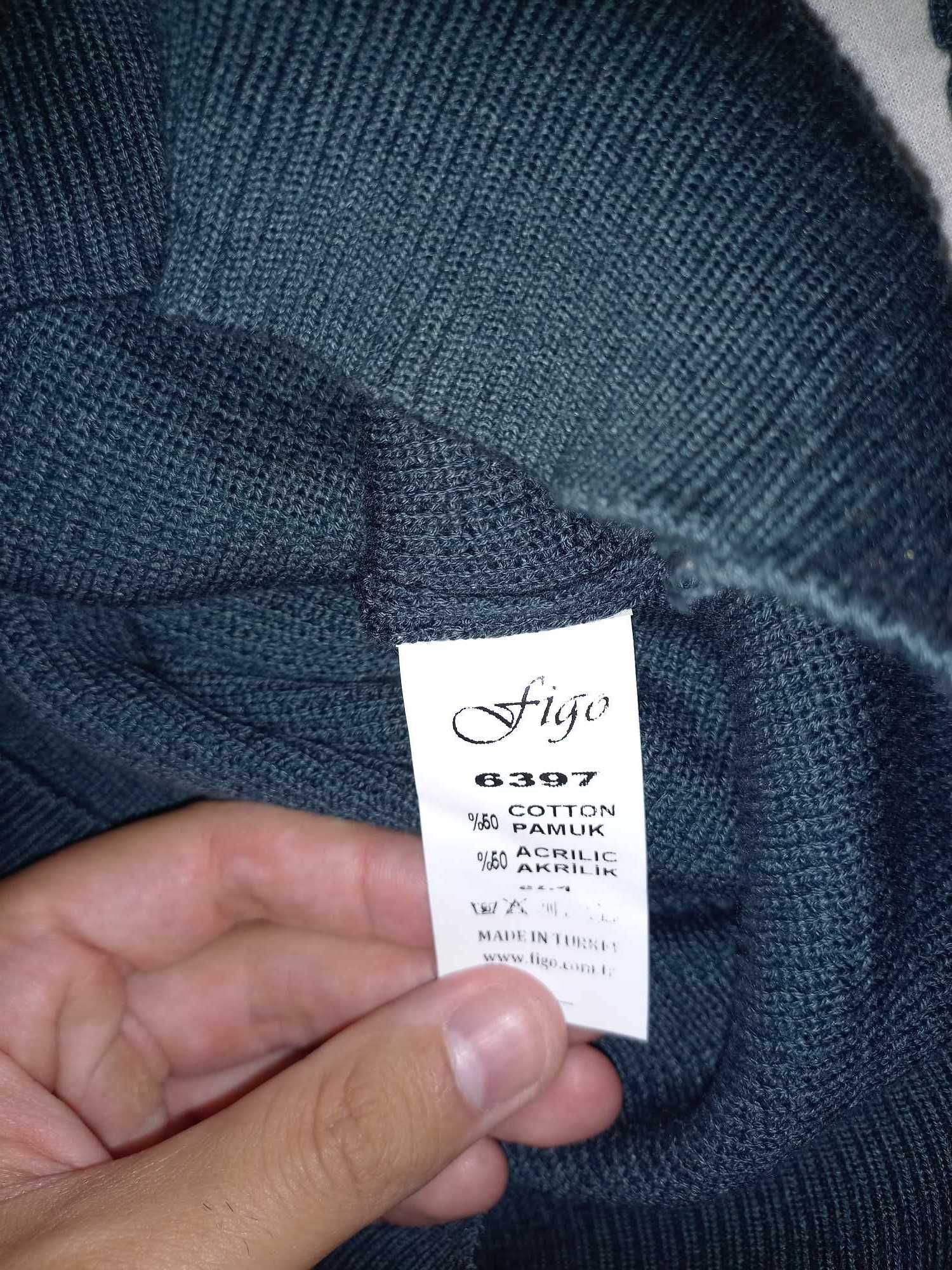 Чисто Нов Мъжки Пуловер - Марка FIGO - размер М