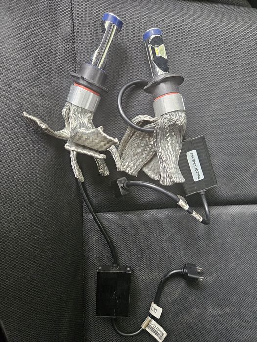 Becuri LED H7 becuri
