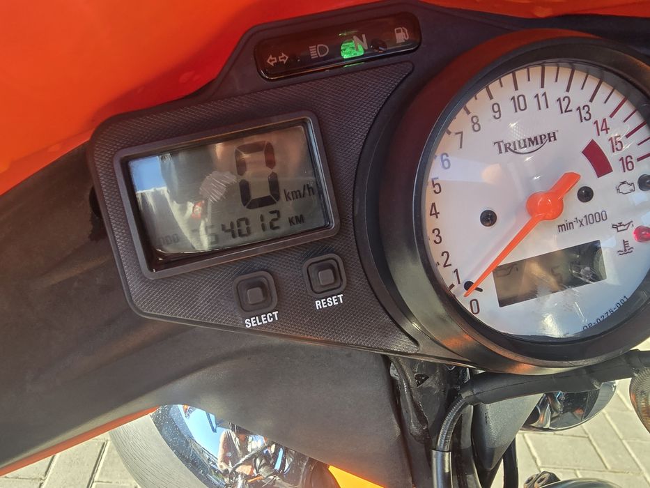 Triumph Speed Four pentru Cat A2 25kw :)