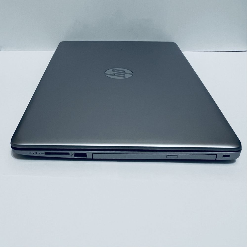 Srochniy sotiladi! Notebook Hp CORE i3 G7