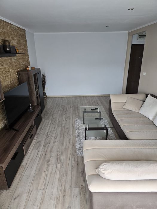 Proprietar inchiriez apartament 2 camere la 5 minute de Iulius Town
