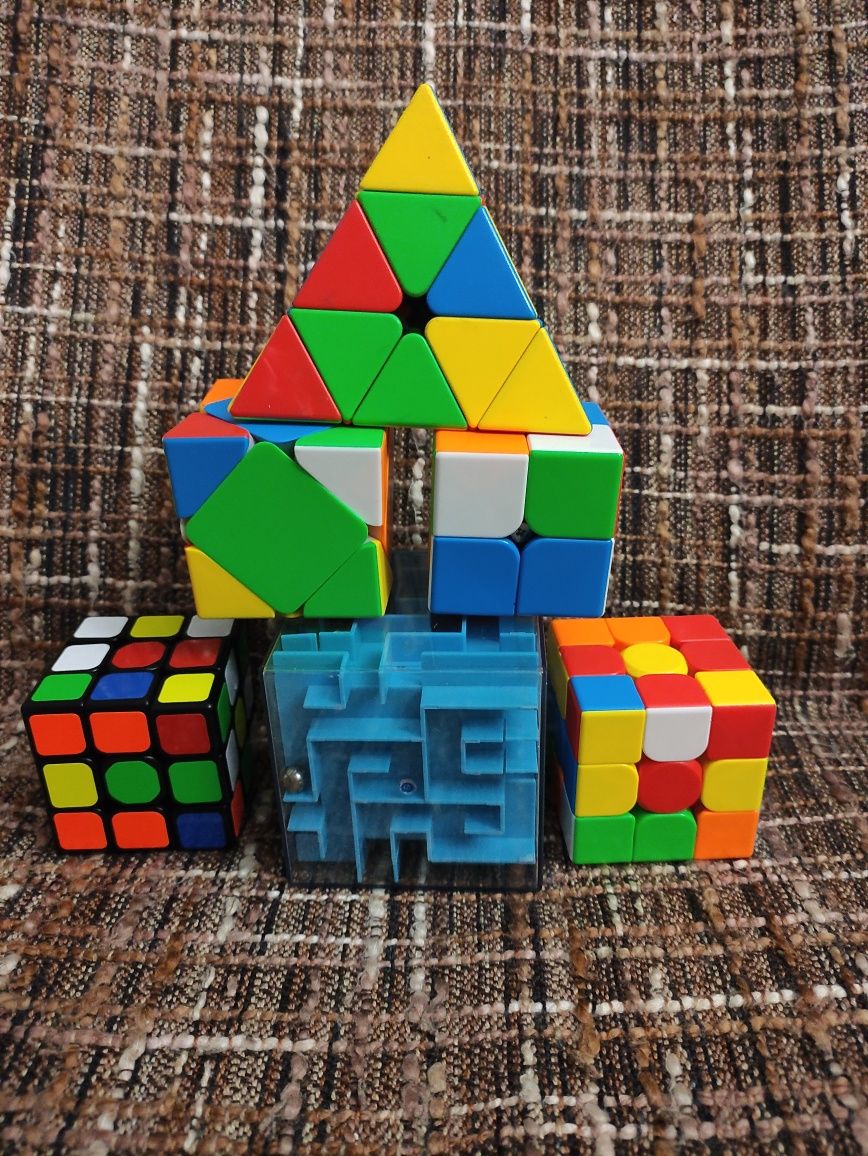 Кубик Рубик, Пирамидка и Головоломка