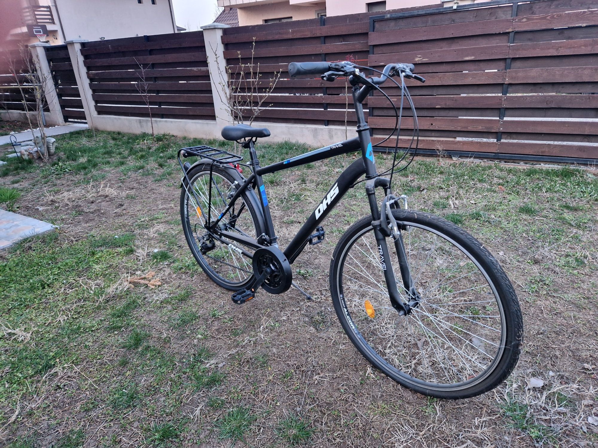 Bicicleta MTB DHS Travel 2855, roata 28", 21 viteze, schimb Shimano