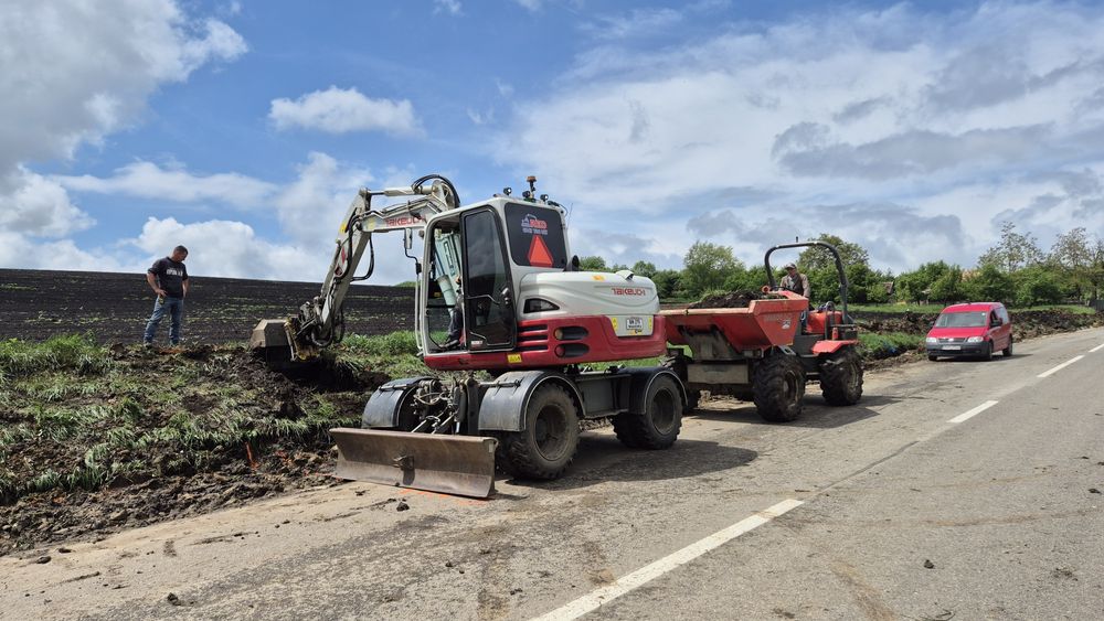 Inchirez  Automacara ,TRAILER 30 T , Bascula 6×6 ,Excavator roti