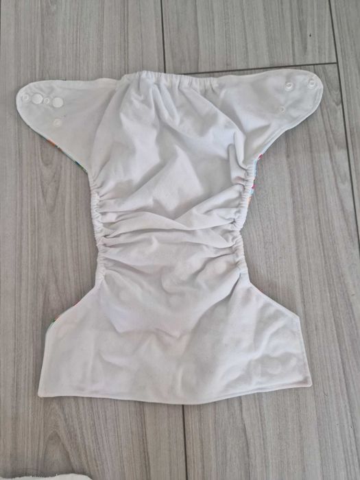 Scutece textile – 10x scutece + 14x inserturi (Noi, nefolosite)