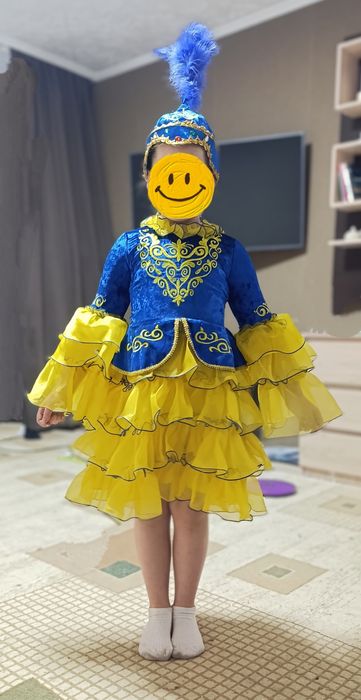 Продам костюм на девочку