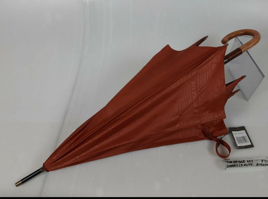 Umbrela The Bridge noua