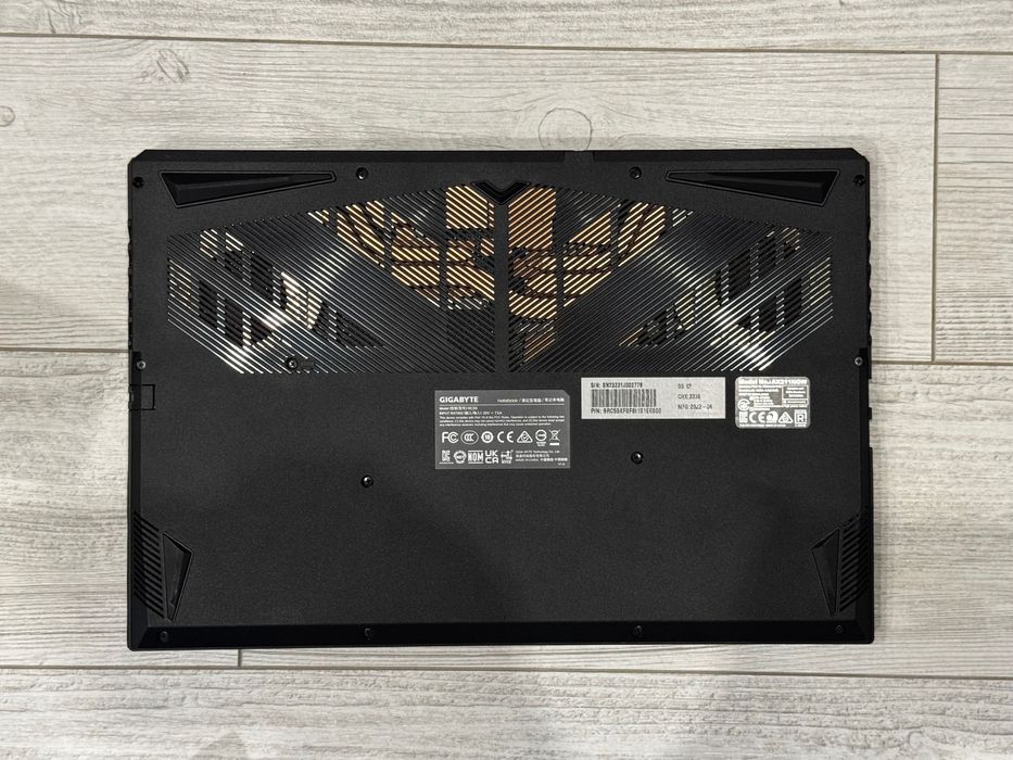 15.6 144hz /RTX 4060 8GB /i5 12500H /24GB ram /512GB / Гаранция