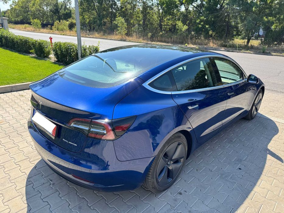 Продавам Tesla M3LR