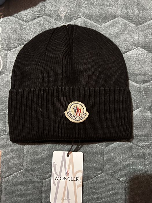 Мъжки шапки топ цена