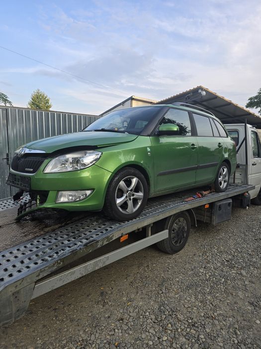 Dezmembrez skoda fabia 2012 1.2d