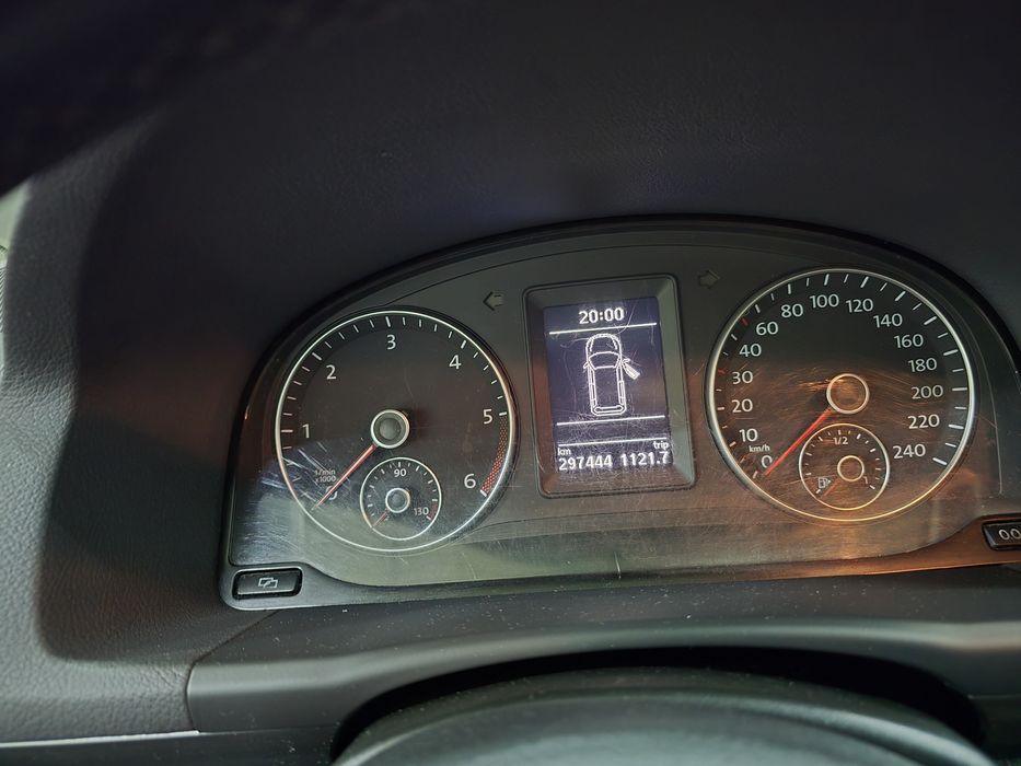 Vand Sau Schimb cu Ceva mai Scump