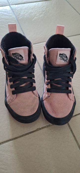 Високи пролетни кецове на Vans