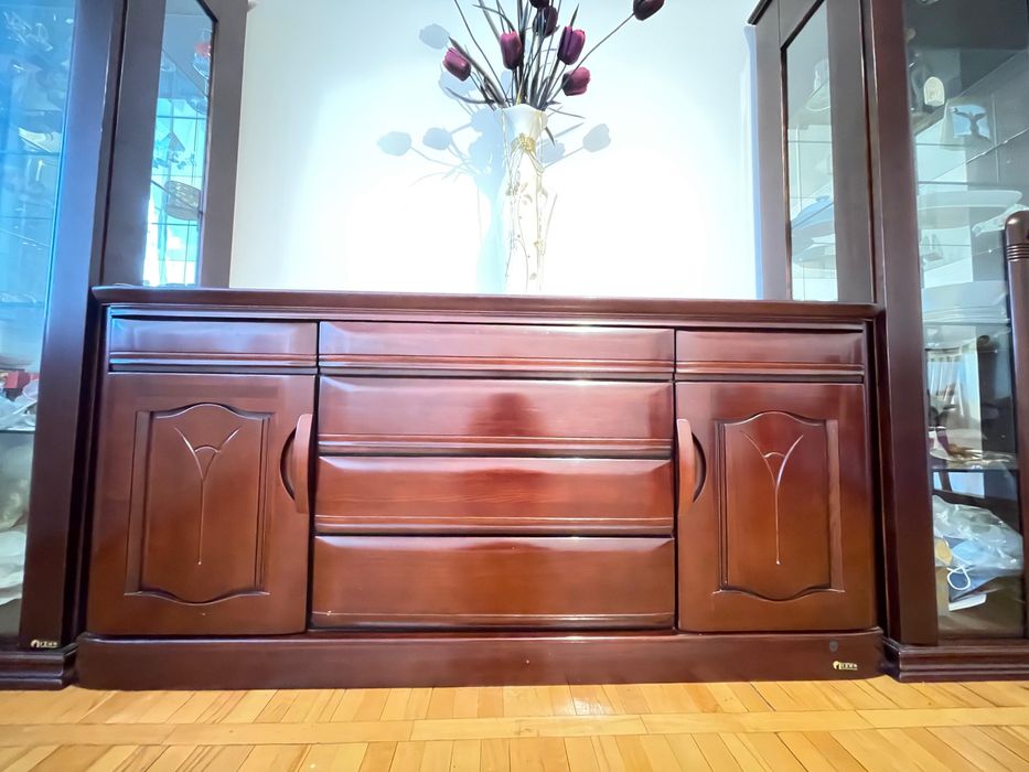 Комод горка в гостиную