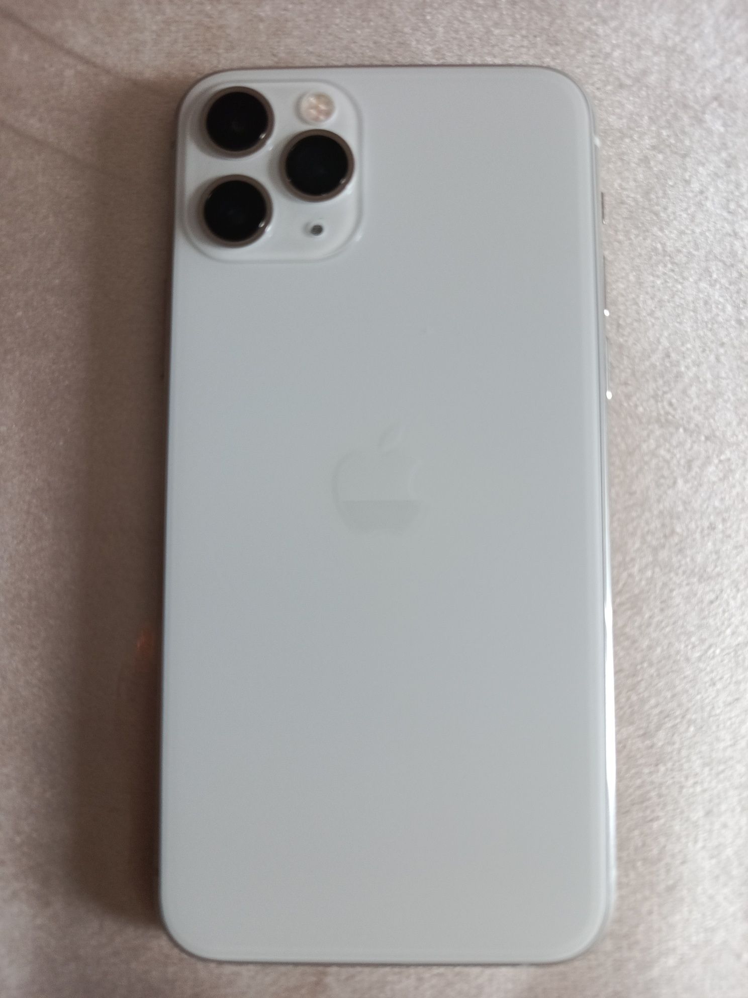 IPhone 11 pro white 256 gb korobka bor защитный стекло бор