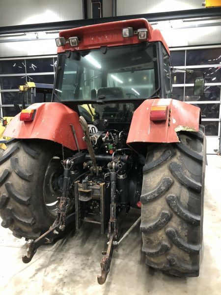 Dezmembrez tractor Case Cs 150