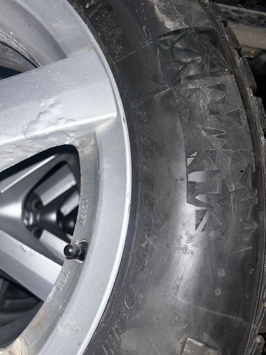Зимни гуми с алуминиеви джанти 215/65R 16
