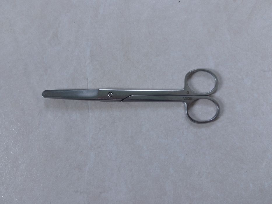 Ножницы  медицинские тупоконечные прямые. Новые. СССР