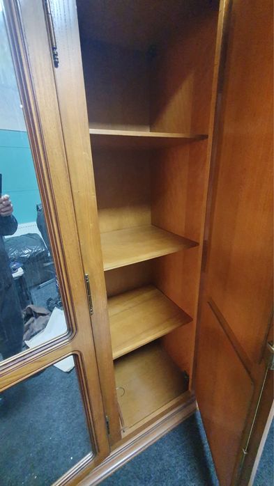 Vand dulap din lemn masiv