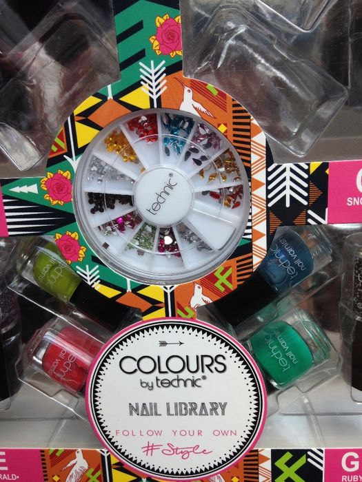 Colours by technic nail library