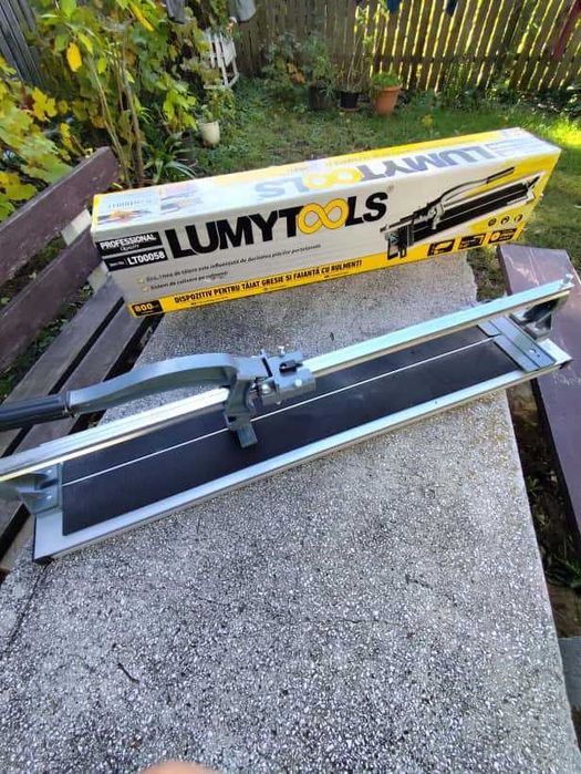 Dispozitiv pentru taiat gresie si faianta cu rulmenti, Lumytools