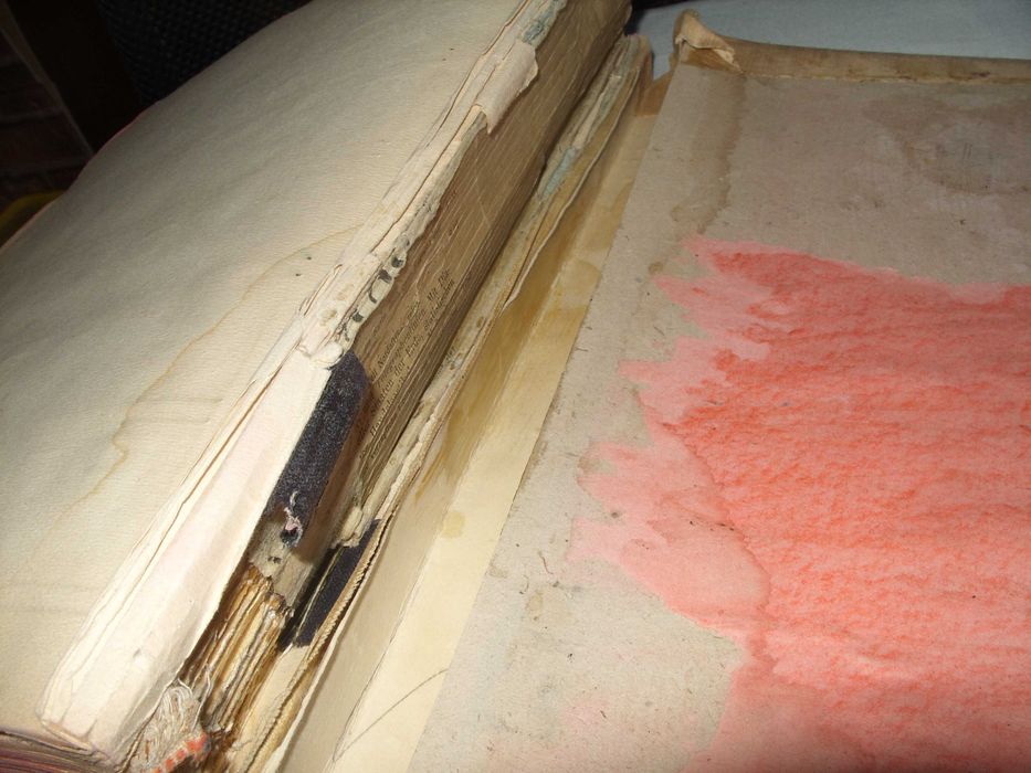 стара книга с над 2000 пощенски марки 1880 г -1916 г