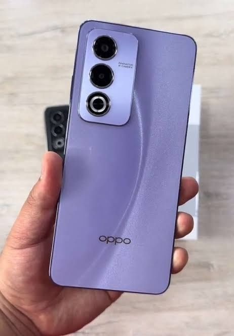 Oppo A80 Mov (Midnight purple)