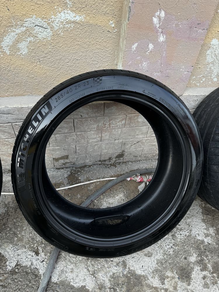 Продаю балоны Michelin R23