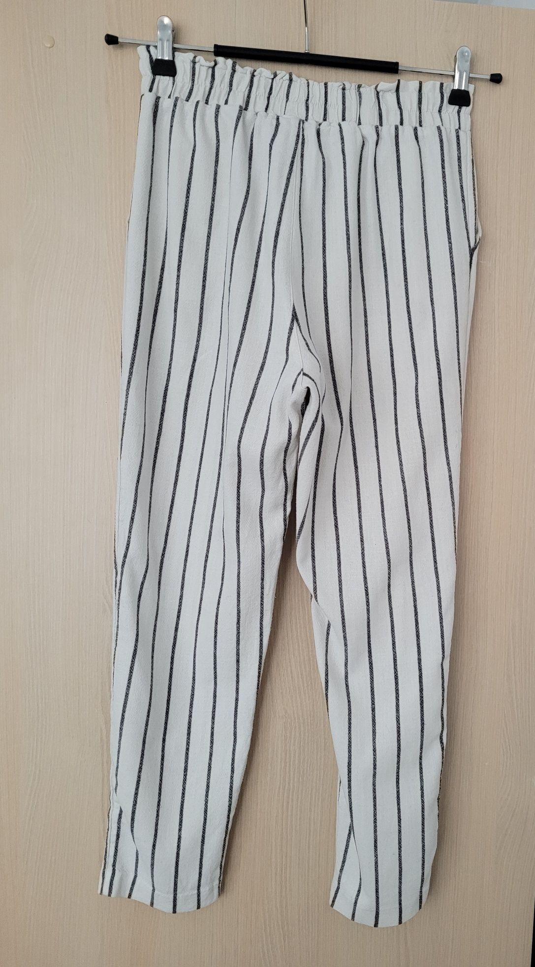 Stradivarius-Pantaloni XS