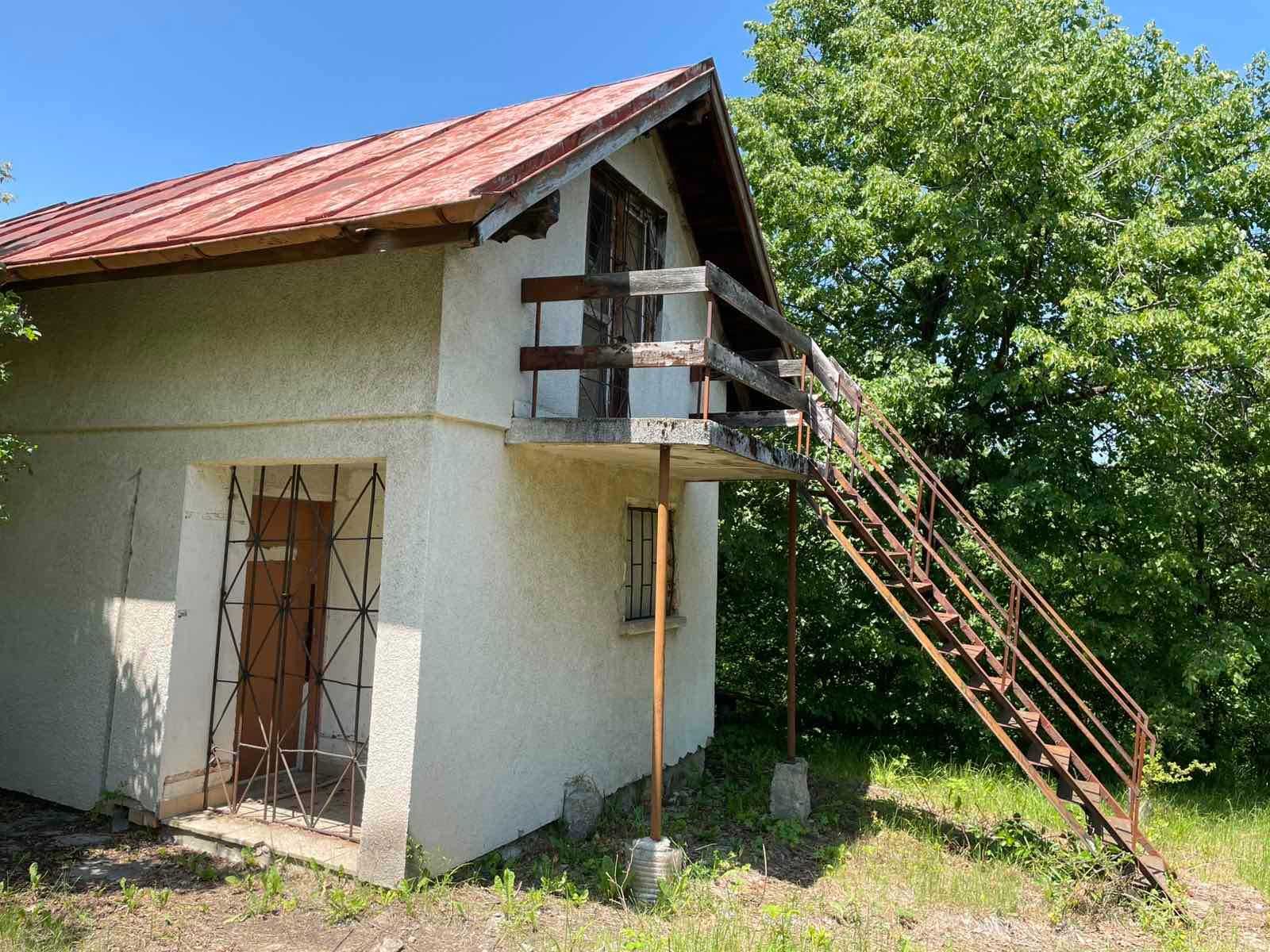 Продава ВИЛА    
област София, с. Вакарел