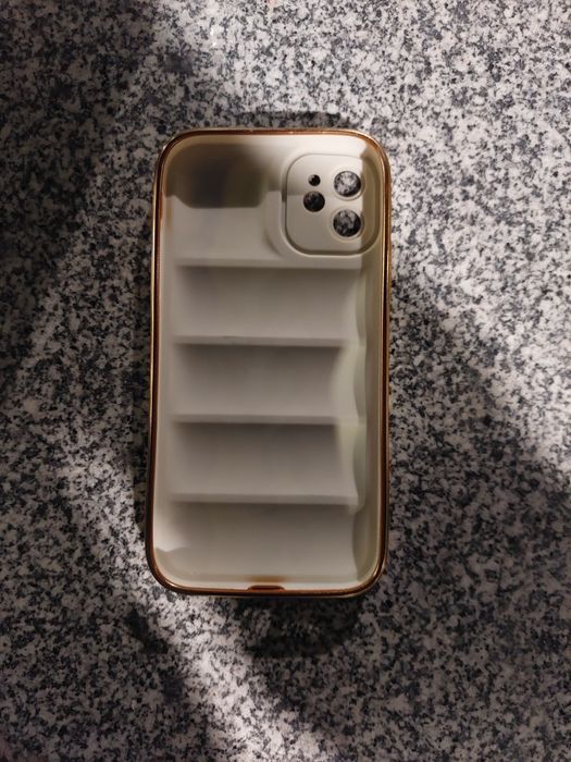Кеис за iphone 11