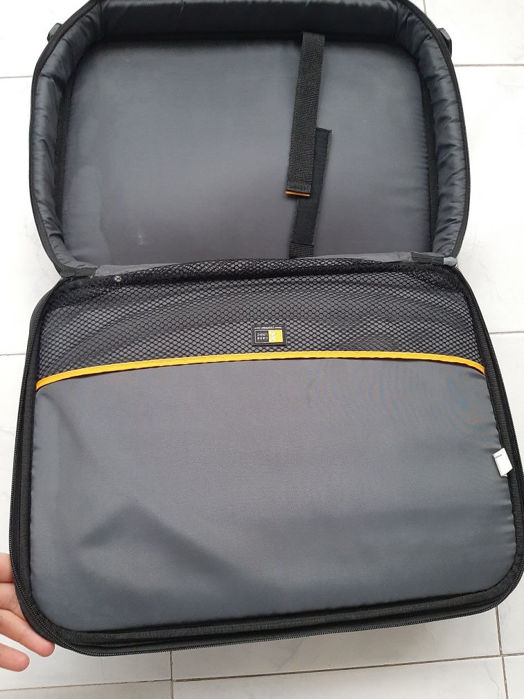 Чанти за лаптоп Case logic