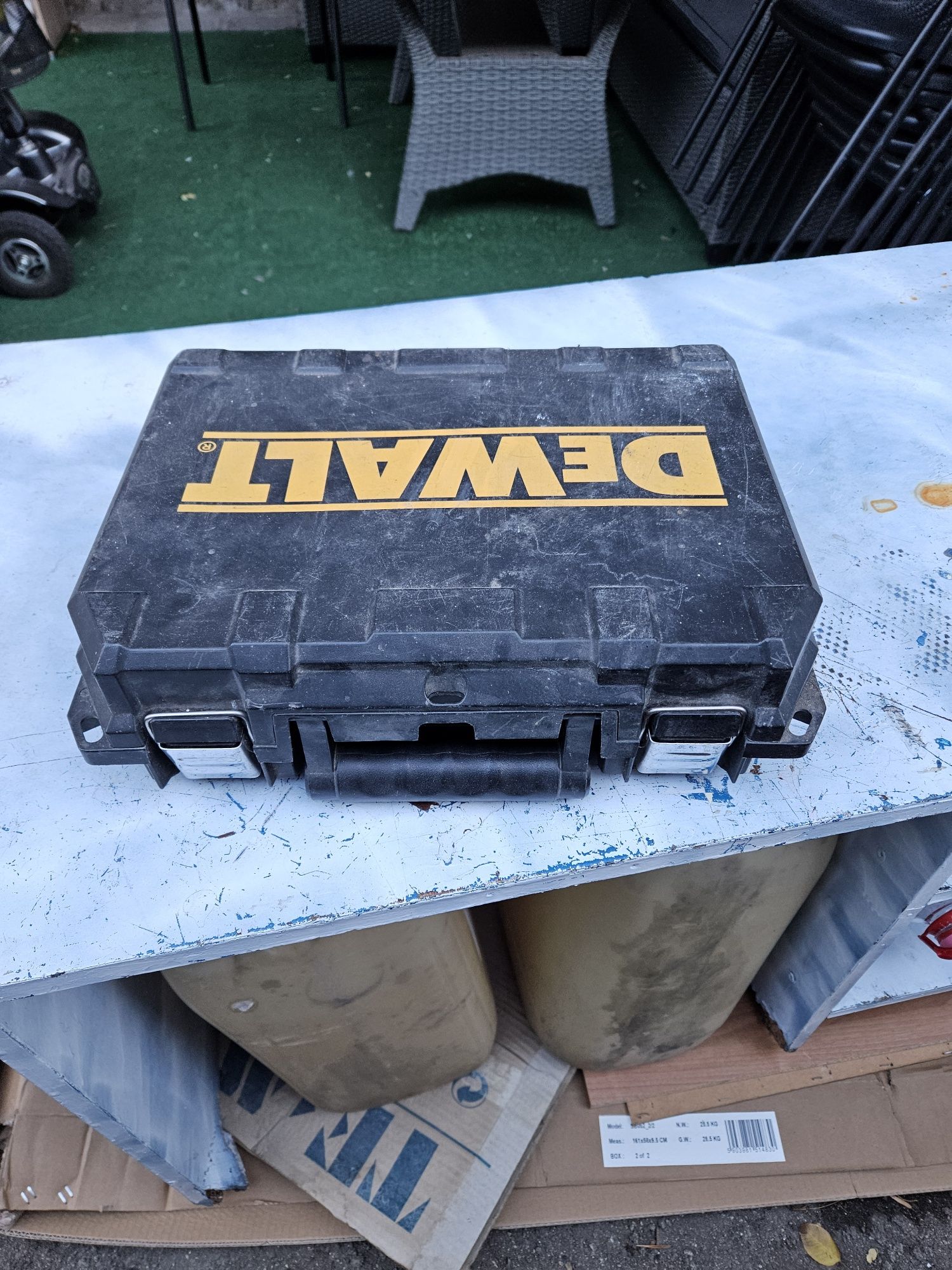 DEWALT  винтовер оригинален комплект
