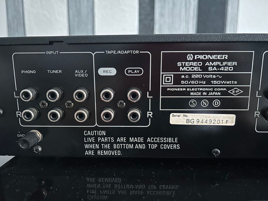 Vând amplificator Pioneer