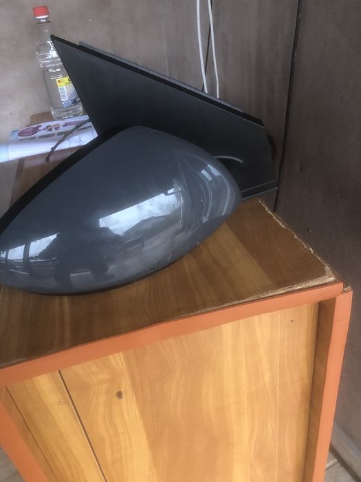 Oglinga Logan III 2024