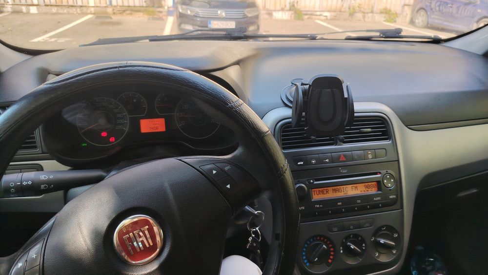 Vând FIAT punto 1.3 diesel