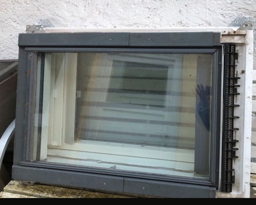 Geam velux 98cm x 68 cm