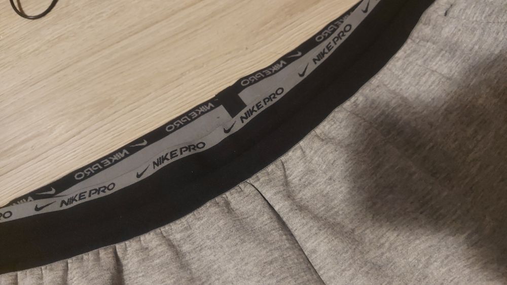 Nike pro therma fit анцуг XL размер