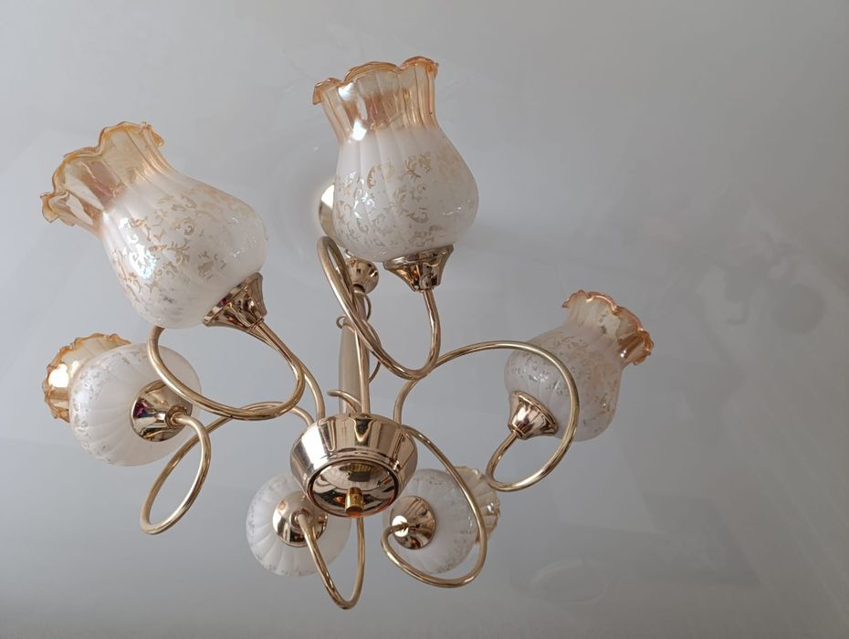 Люстра +2шт бра в комплекте