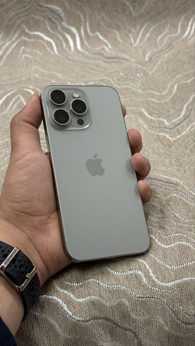 Продам айфон 15 Про Макс